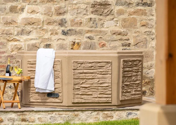 Holiday home Hollins *