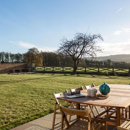 度假居 Hollins 莱伯恩